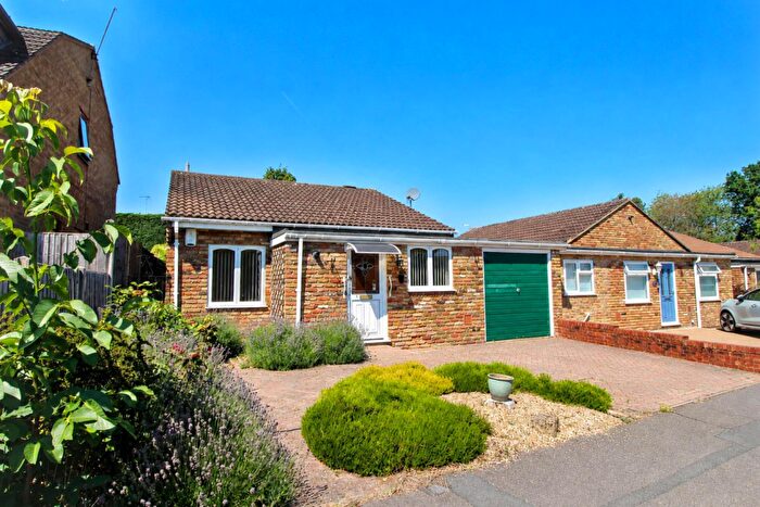 2 Bedroom Semi-Detached Bungalow For Sale In Cranmer Close, Tilehurst, Reading, RG31