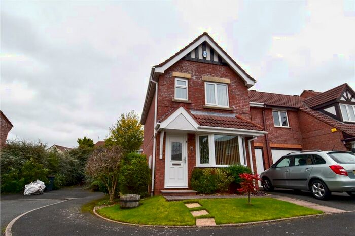 3 Bedroom Semi-Detached House To Rent In Woodcock Close, Birmingham, West Midlands, B31