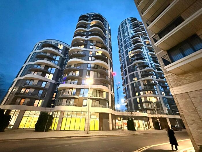 1 Bedroom Flat For Sale In Cambridge Road, Barking, IG11