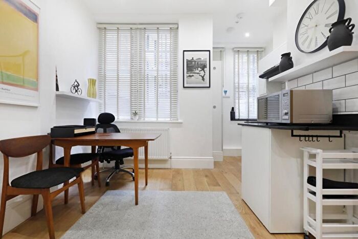 1 Bedroom Flat To Rent In Palace Mansions, Earsby Street, West Kensington, W14