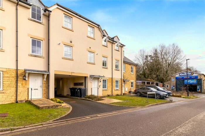 2 Bedroom Flat To Rent In Gloucester Road Industrial Est, Malmesbury, Wiltshire, SN16