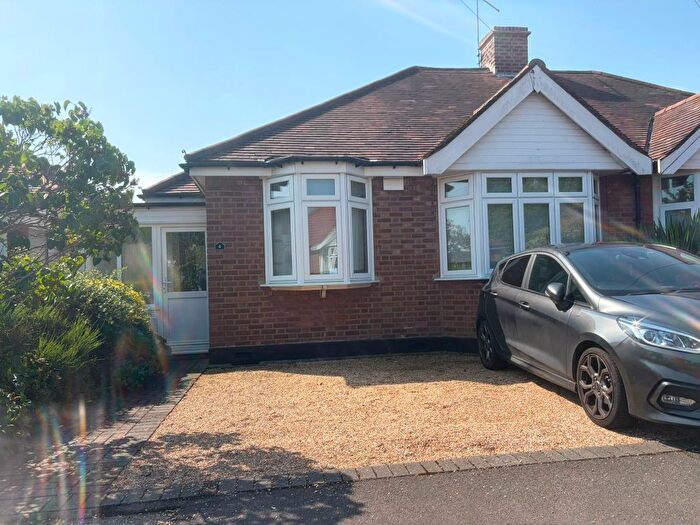 2 Bedroom Bungalow To Rent In Kelsie Way, Hainault, Ilford, Greater London, IG6