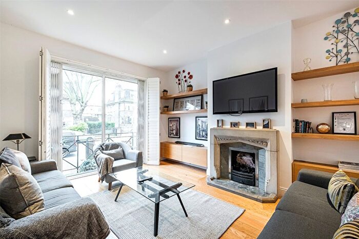 4 Bedroom Flat To Rent In Porchester Terrace, London, W2