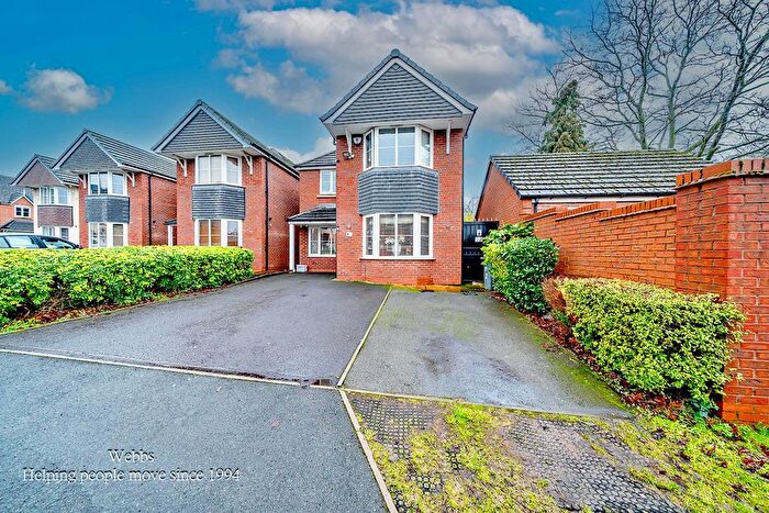 4 Bedroom Detached House For Sale In Redmires Close, Walsall, WS4