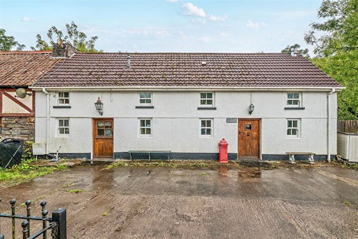 3 Bedroom Cottage For Sale In Clydach, Swansea, SA6