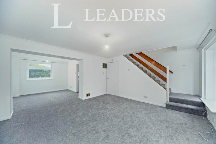 2 Bedroom Maisonette To Rent In Cotelands, CR0