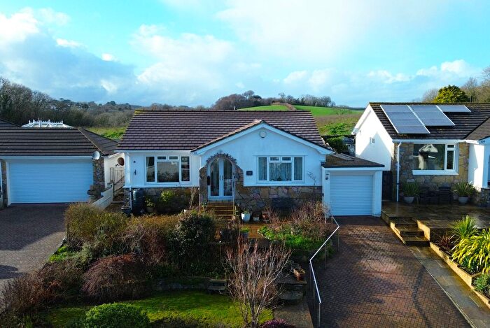 2 Bedroom Detached Bungalow For Sale In Broadley Drive, Livermead, Torquay, TQ2