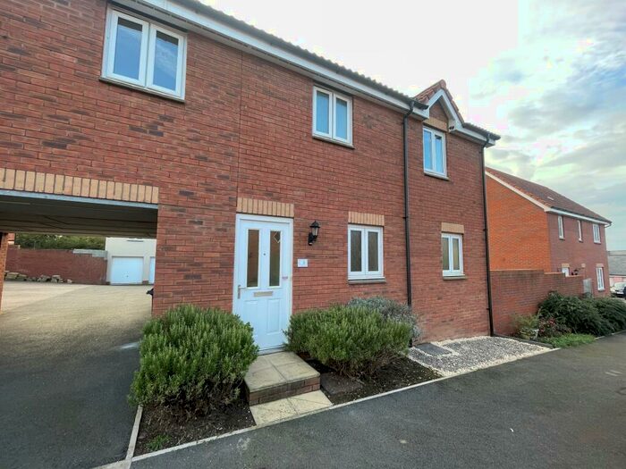 2 Bedroom House To Rent In Mead Cross, Cranbrook Le, EX5