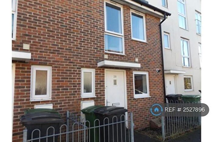 2 Bedroom Terraced House To Rent In Charlbury Lane, Basingstoke, RG24