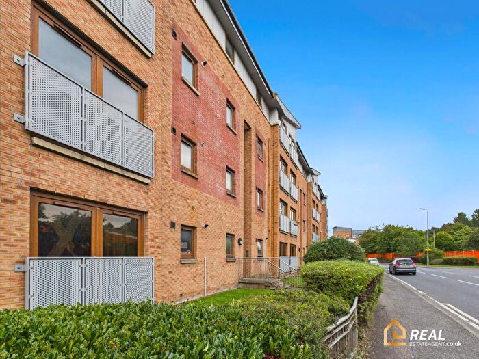 2 Bedroom Flat For Sale In Craighall Road, G4