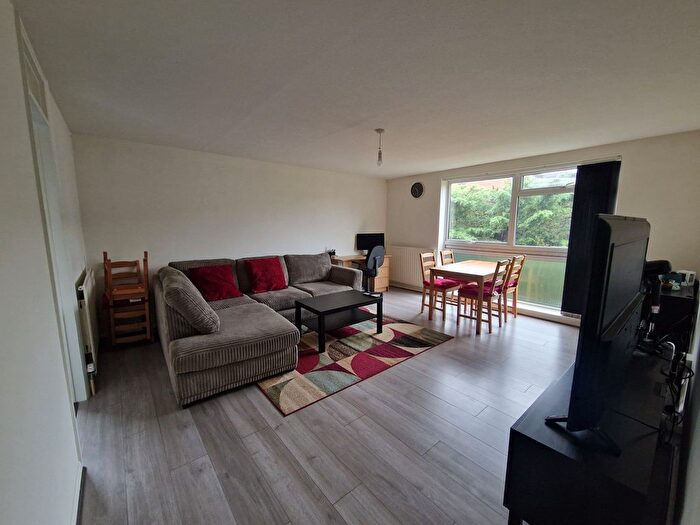 1 Bedroom Flat To Rent In Bourne Court, Surrey, CR8