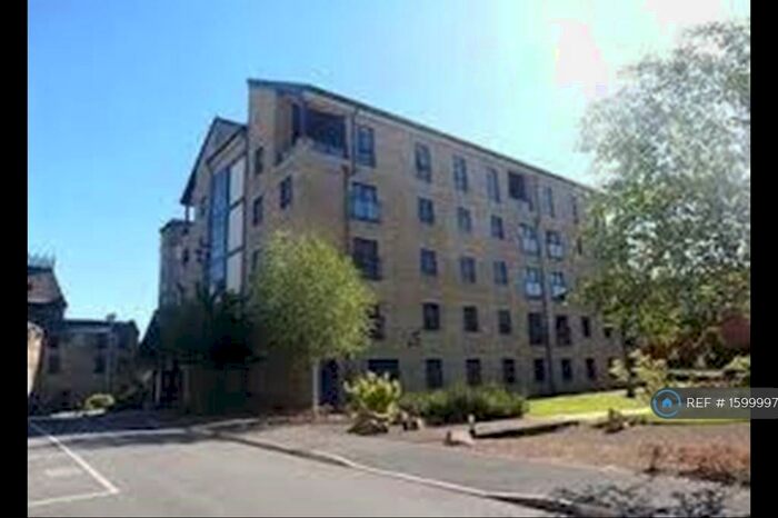 1 Bedroom Flat To Rent In Equilibrium, Lindley, Huddersfield, HD3