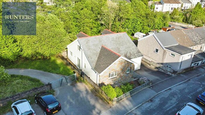 4 Bedroom Detached House For Sale In Prospect Place, Pontycymer, Bridgend, CF32