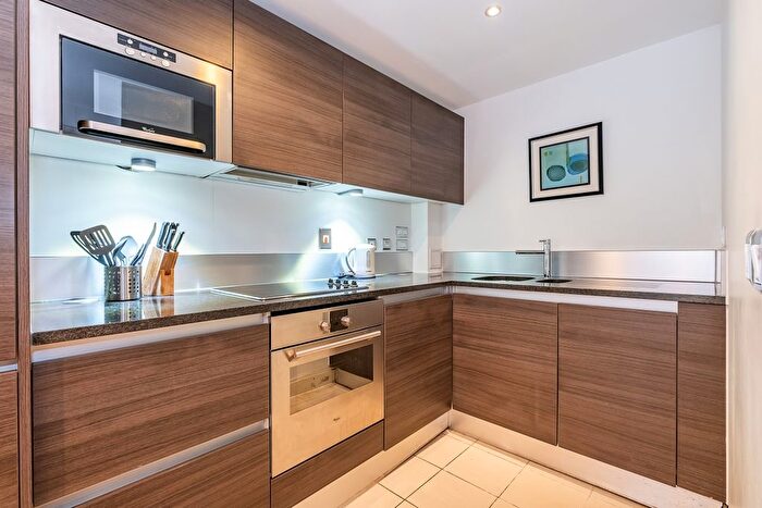 1 Bedroom Flat To Rent In Vauxhall Bridge Road, London, SW1V