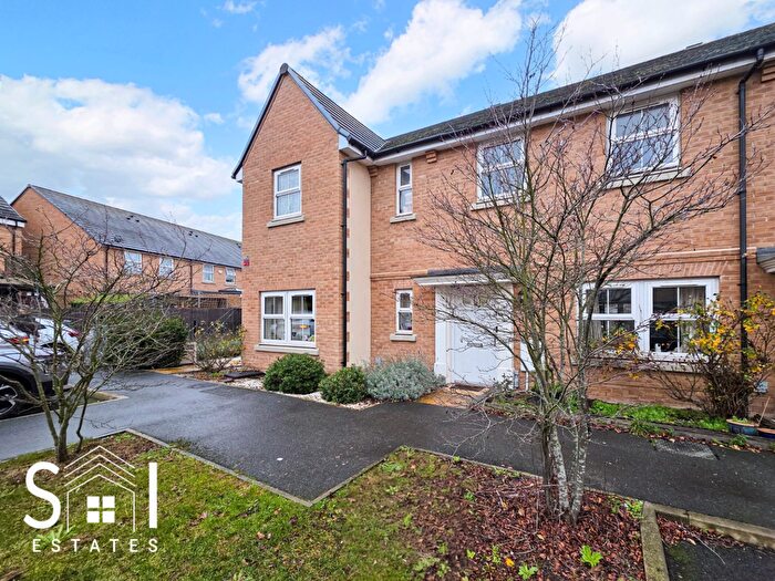 3 Bedroom Terraced House For Sale In Foxglove Close, West Drayton, UB7