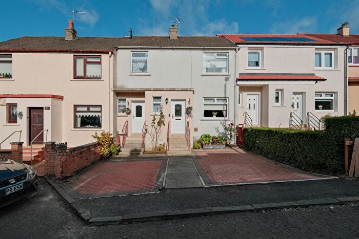 3 Bedroom House For Sale In West Thornlie Street, Wishaw, ML2