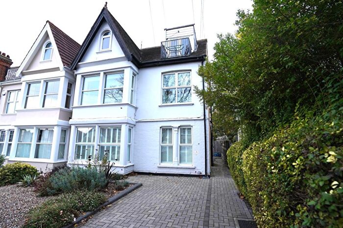 1 Bedroom Flat To Rent In Cossington Road, Westcliff On Sea, SS0