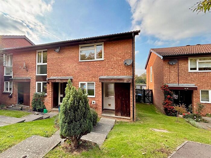 2 Bedroom End Of Terrace House For Sale In Kennedy Gardens, Sevenoaks, TN13