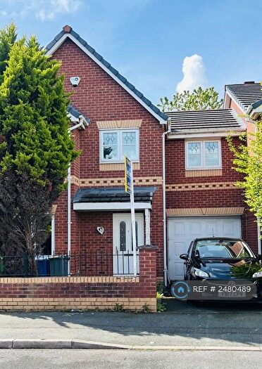 3 Bedroom Semi-Detached House To Rent In Livingston Avenue, Wythenshawe, Manchester, M22
