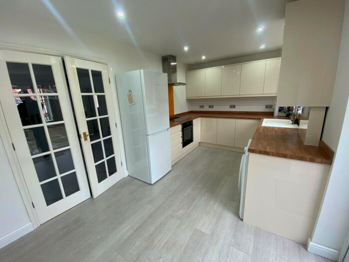 3 Bedroom Terraced House To Rent In Kerscott Road, M23