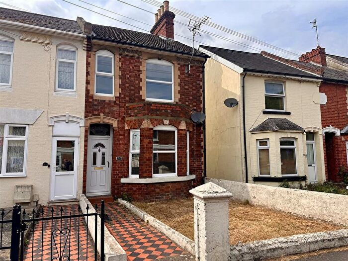 3 Bedroom Terraced House To Rent In Beaver Road, Ashford, TN23
