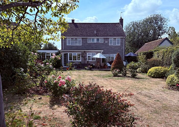 4 Bedroom Detached House For Sale In Fontmell Magna, Shaftesbury, SP7