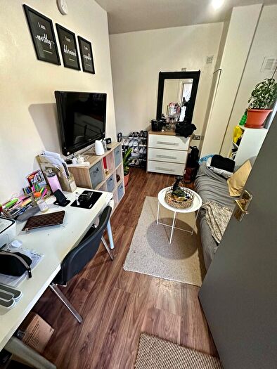 1 Bedroom Flat To Rent In Raddlebarn Road, Birmingham, B29