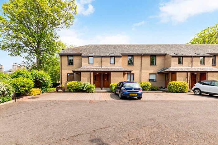 2 Bedroom Flat For Sale In Springfield Gardens, North Berwick, EH39