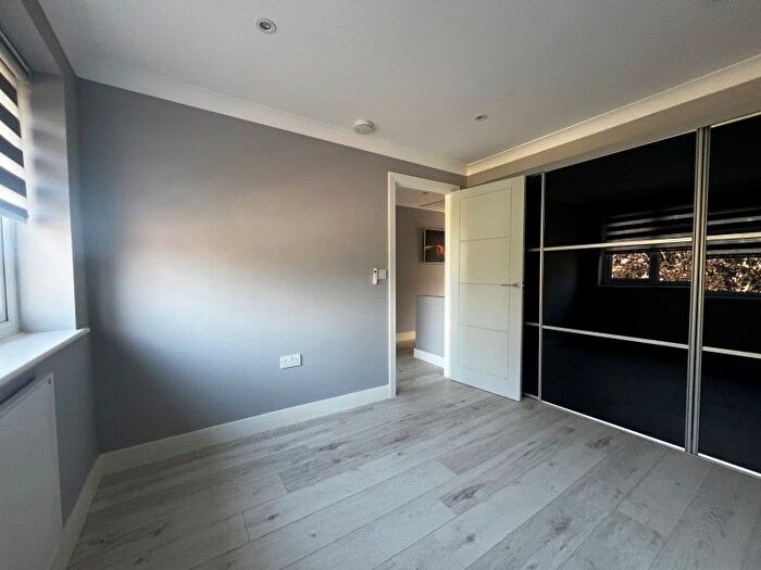 1 Bedroom Flat To Rent In Staines Upon Thames, Surrey, TW18