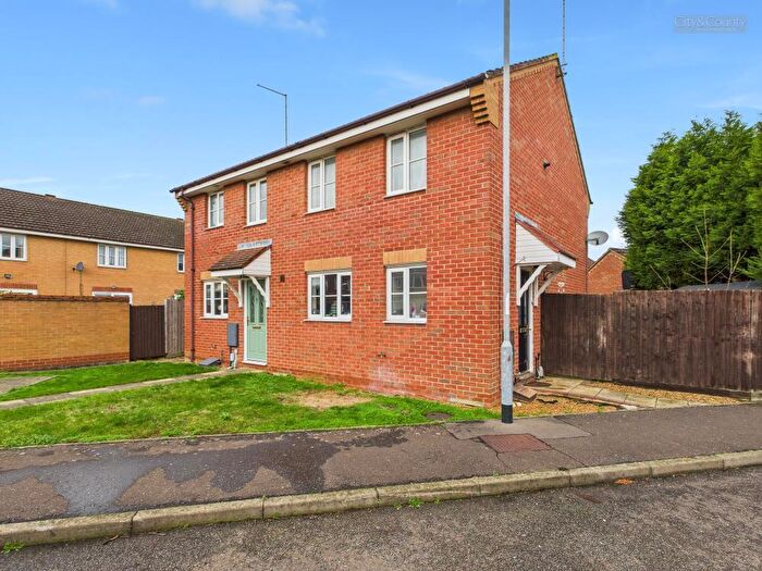 3 Bedroom End Of Terrace House For Sale In Burdett Grove, Whittlesey, Peterborough, PE7