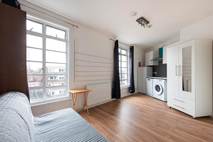Apartment To Rent In Southampton Road, London, NW5