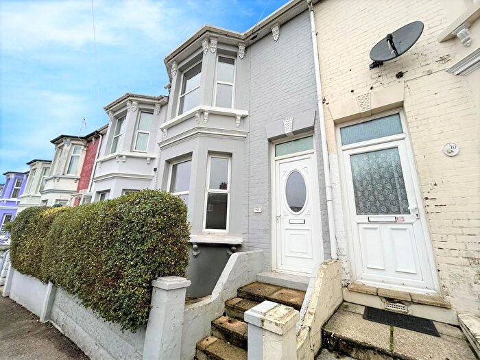 3 Bedroom Terraced House To Rent In Grove Road, Hastings, TN35