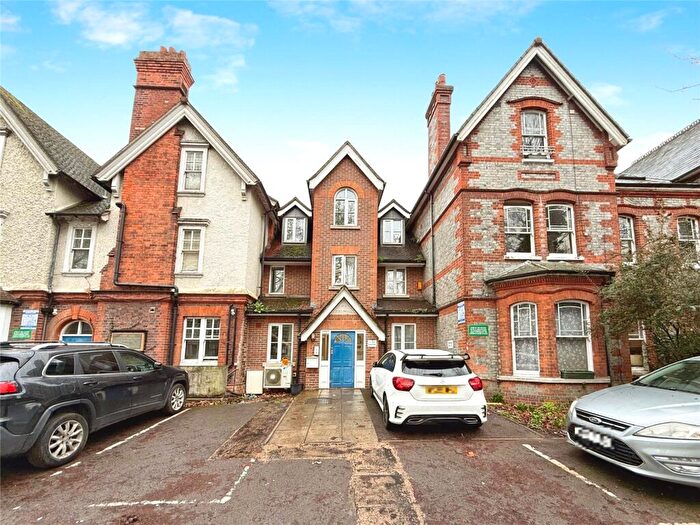 1 Bedroom Flat To Rent In London Road, Reading, Berkshire, RG1