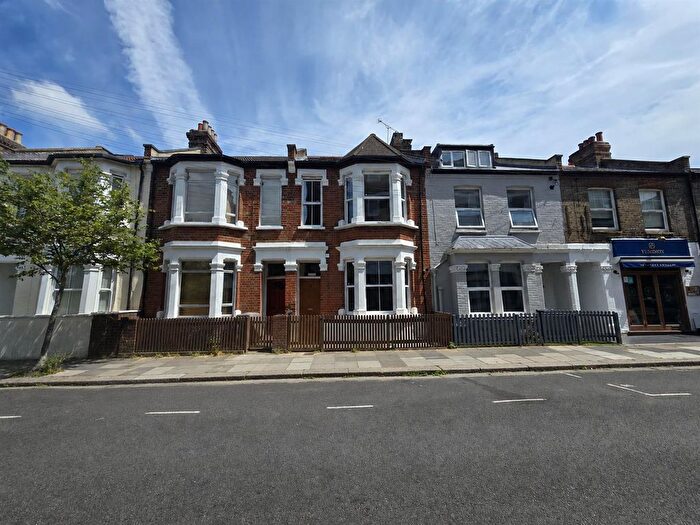 2 Bedroom Flat To Rent In Rainville Road, London, W6