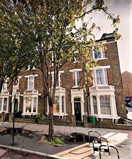 2 Bedroom Flat To Rent In Drayton Park, London, N5