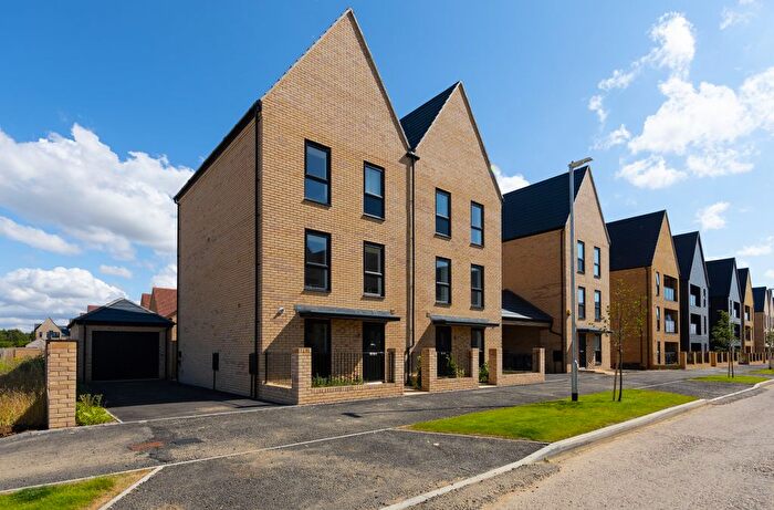 4 Bedroom Semi-detached House For Sale In Sheepfold Lane, Cambridge, CB23