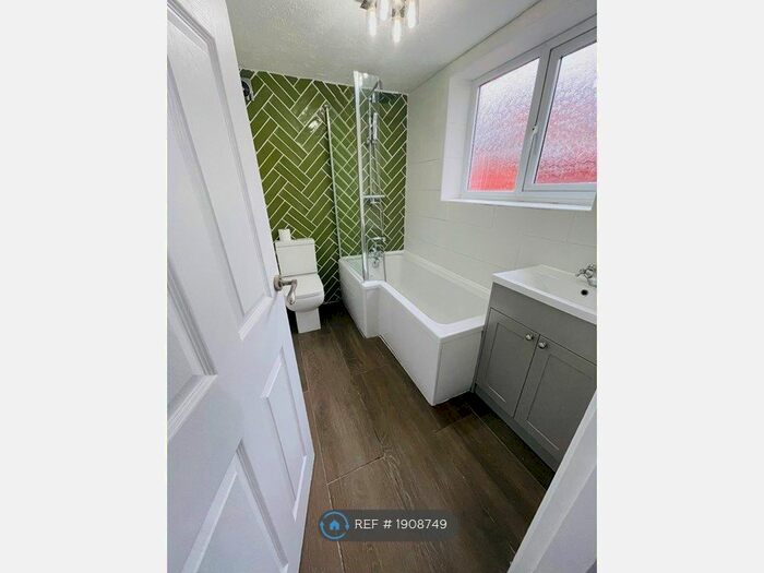 3 Bedroom Terraced House To Rent In Park Road, Mansfield Woodhouse, Mansfield, NG19