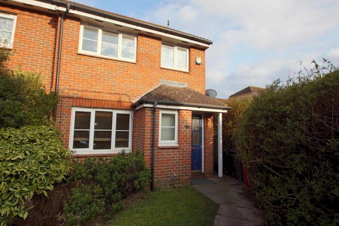 3 Bedroom House To Rent In Eltham Avenue, Cippenham, SL1