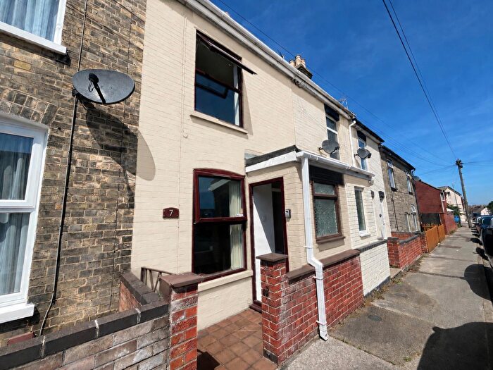 3 Bedroom House To Rent In College Road, Lowestoft, NR33
