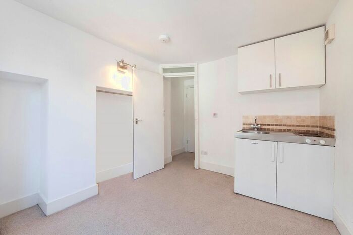 Studio To Rent In Great Portland Street, Fitzrovia, London, W1W