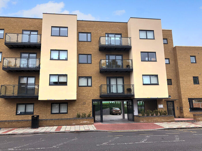 2 Bedroom Flat To Rent In Wenlock Place, (), London, E13