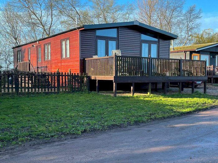 2 Bedroom Lodge For Sale In Knightsbridge Caravan & Marina Park, PE15