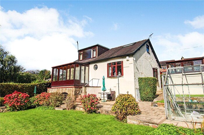 3 Bedroom Bungalow For Sale In Daleside Road, Riddlesden, Keighley, West Yorkshire, BD20