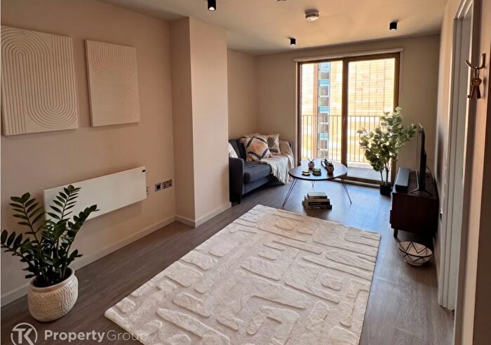 2 Bedroom Apartment For Sale In Hulme Hall Road, Manchester, M15