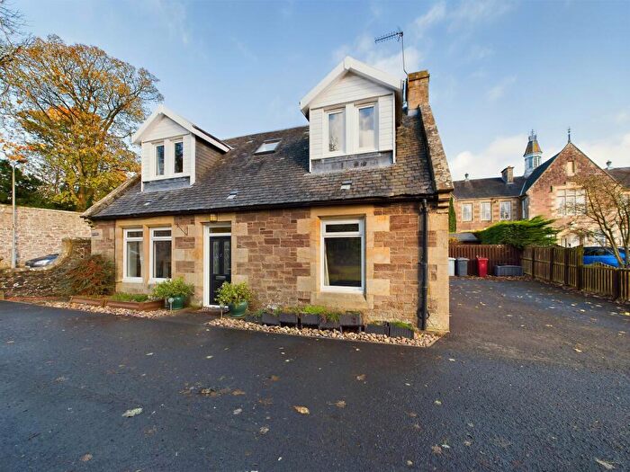 5 Bedroom Detached House For Sale In Home Street, Lanark, ML11