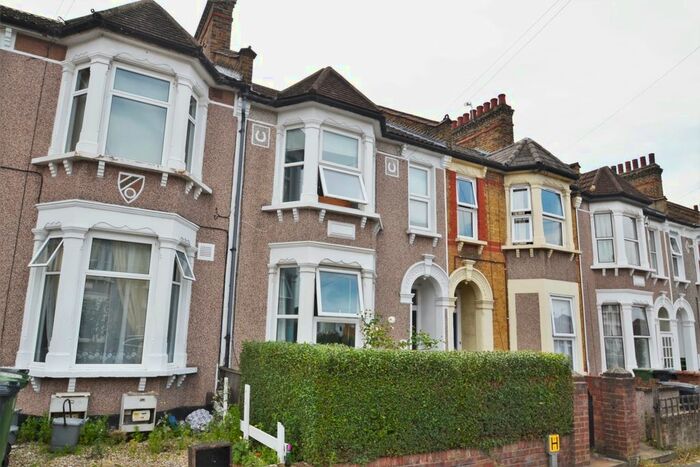 5 Bedroom Terraced House To Rent In Farley Road, London, SE6