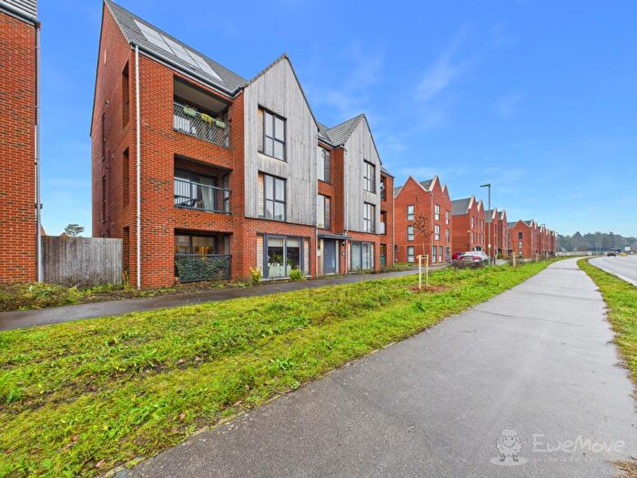 2 Bedroom Flat For Sale In Louisburg Avenue, Bordon, Hampshire, GU35
