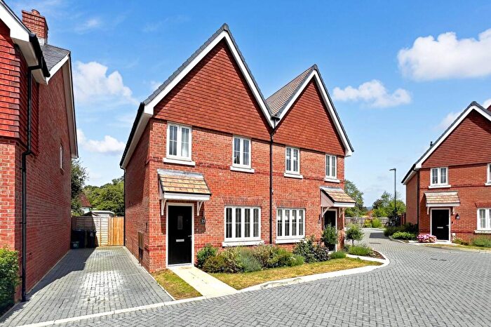 2 Bedroom Semi Detached House For Sale In Hewitts Road, Cranleigh, GU6