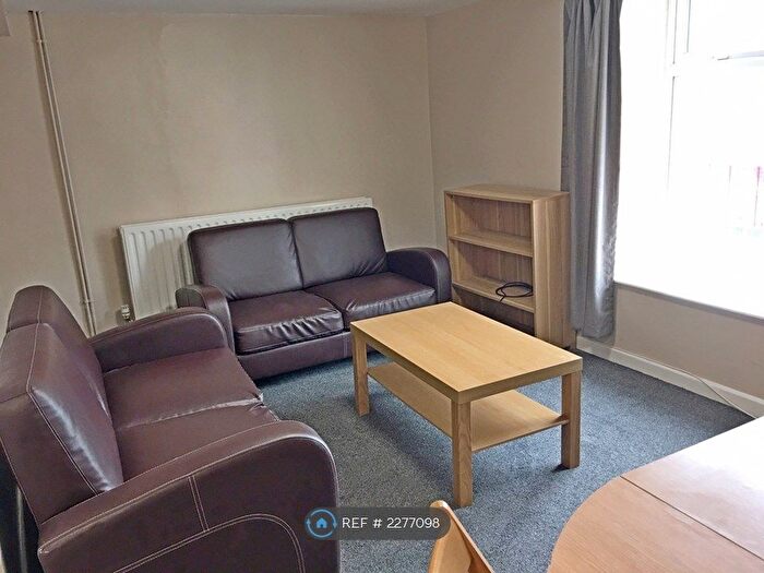 4 Bedroom Maisonette To Rent In Stokes Croft, Bristol, BS1