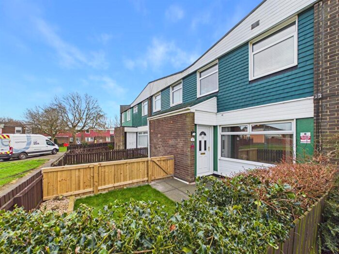 3 Bedroom End Of Terrace House For Sale In Larkspur, Beacon Lough, Gateshead, NE9